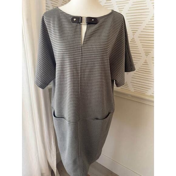 Lauren Ralph Lauren Large Petite Buckle Trim Jacquard Shift Dress in Brown - Picture 2 of 10